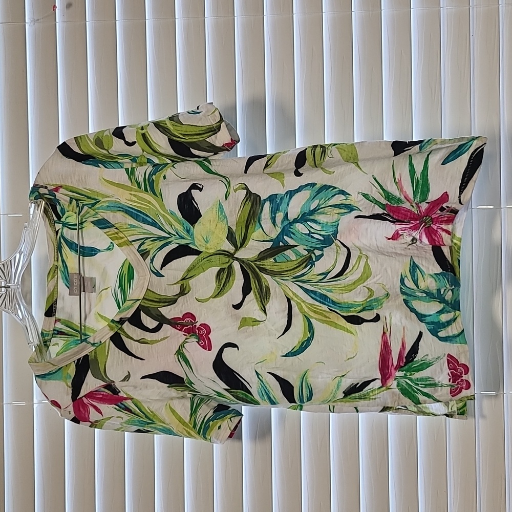 Cotton Slub Floral Elbow Tee.